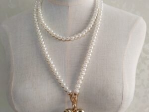 Colier long,chaine avec des perles