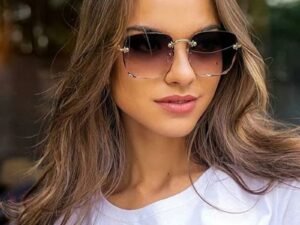 Lunettes de soleil modèle 16040 – Élégance & légèreté
